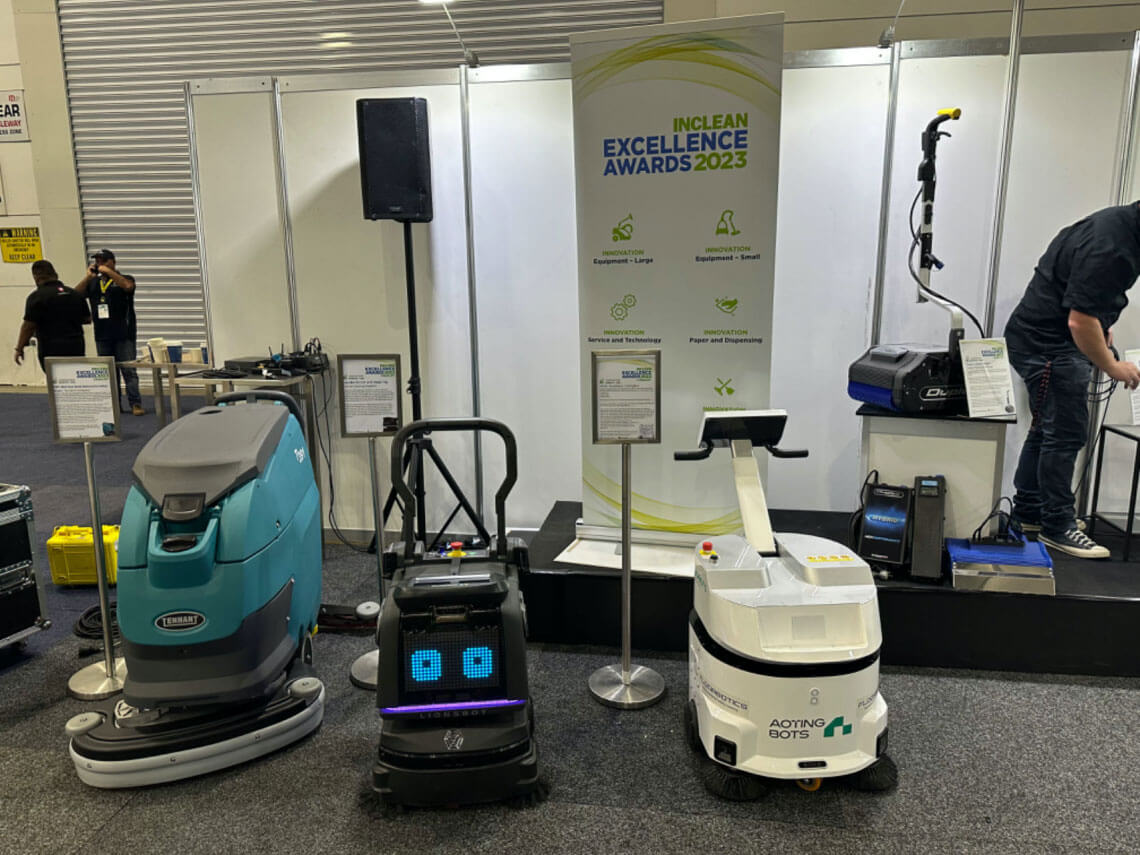 Aoting Cleaning Robot Wins International Innovation Excellence Award at Overseas Debut Exhibition